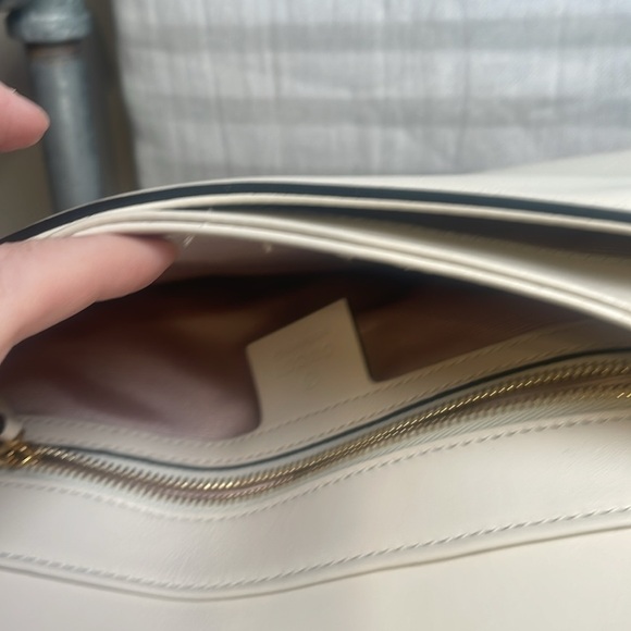 Gucci Arli Calf Skin Leather Crossbody - Picture 5 of 9